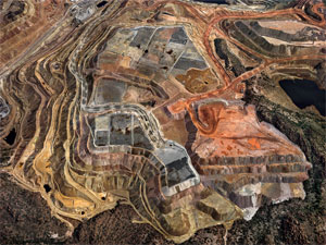 Edward Burtynsky's Chino Mine #3 Silver City, New Mexico (International Center of Photography, 2012)
